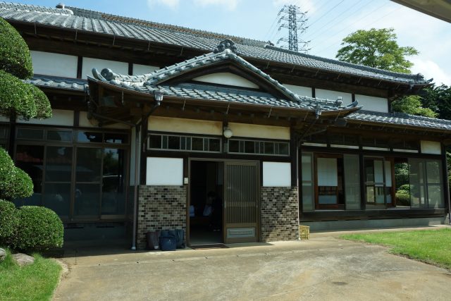三世代が心地よく暮らせる、無垢材の温もりあふれる住まいへ